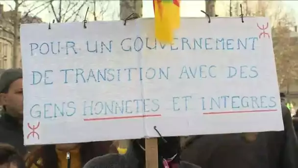 Dix mille manifestants contre la candidature d&#039;Abdelaziz Bouteflika, place de la République à Paris