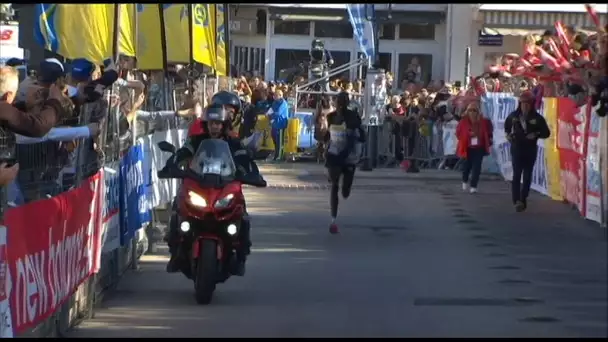 MARSEILLE-CASSIS 2016 - Le vainqueur Henry Kiplagat en 59 minutes et 27 secondes