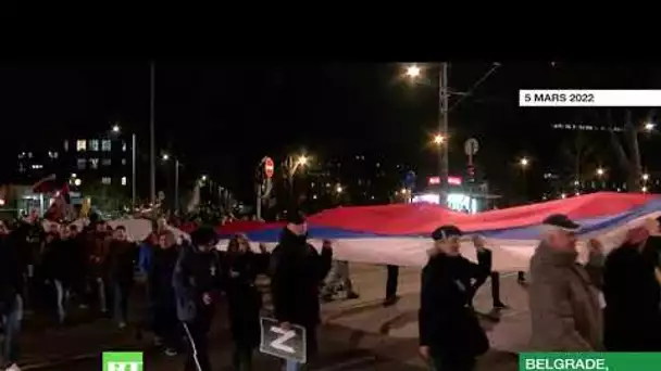 «Serbes et Russes frères pour toujours» : manifestation en soutien à la Russie à Belgrade