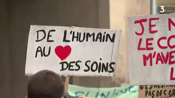 Montpellier : des centaines de personnels soignants manifestent à nouveau pour réclamer des moyens