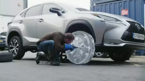 Des roues de glace sur sa lexus