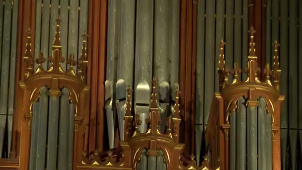 Poitiers : Simone Villard, organiste à l'église Sainte-Radegonde