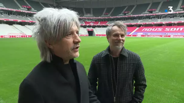 Pour annoncer le report de sa tournée, Indochine était au Stade Pierre Mauroy à Lille.