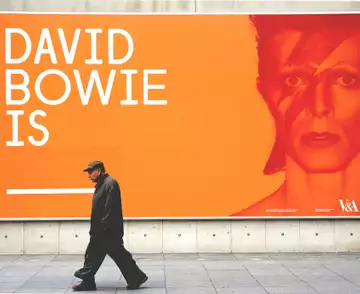 David Bowie invade el metro de Nueva York