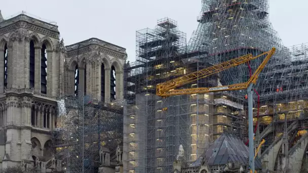 Notre-Dame de Paris : le coq doré, détruit par l'incendie, retrouve le sommet de la flèche de la …