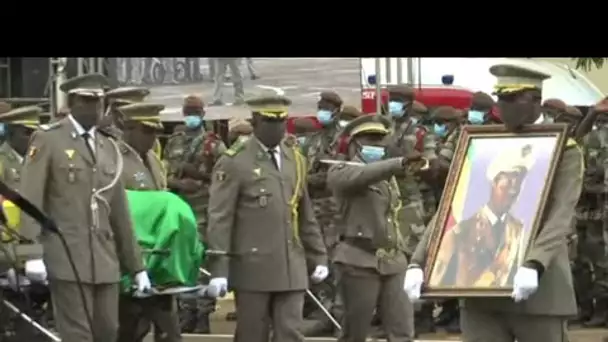 Au Mali, l'ex-dictateur Moussa Traoré inhumé à Bamako après des obsèques nationales