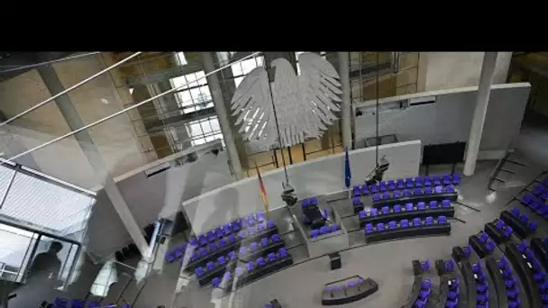 En Allemagne, les députés font leur rentrée dans un Bundestag plus jeune et divers • FRANCE 24