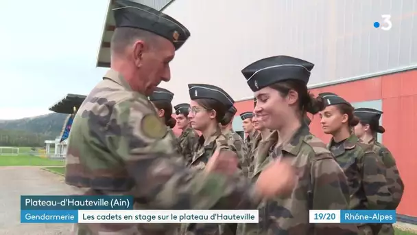 Les cadets de la gendarmerie sur le plateau d'Hauteville (Ain)