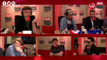 Laurent Labit offre un maillot personnalisé du XV de France à Gérard Lanvin