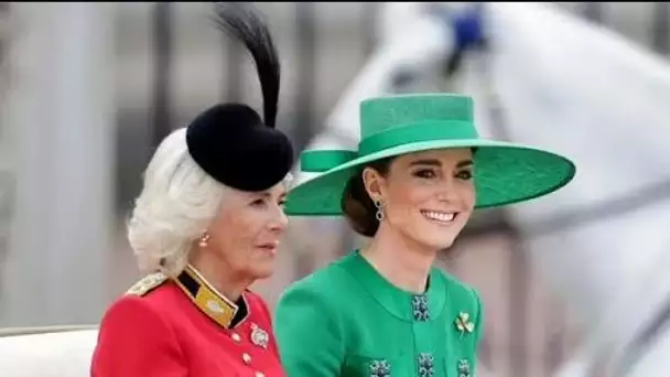 La princesse Kate est épatante avec les boucles d'oreilles et la fabuleuse tenue verte de Diana à Tr