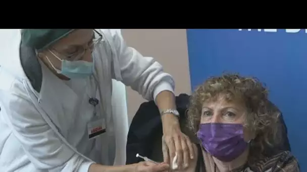 Israël lance sa campagne de 4e dose de vaccin contre le Covid-19 • FRANCE 24