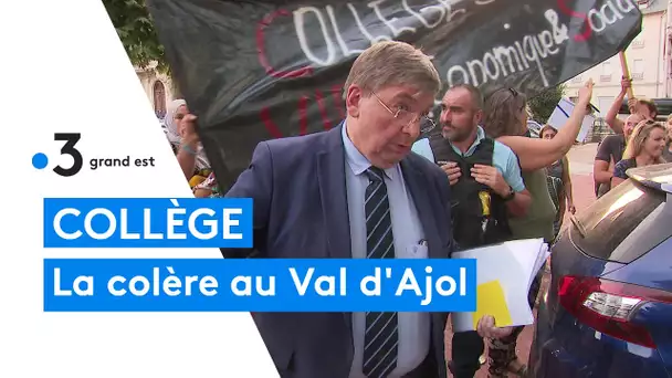 La colère des parents lors de la réunion publique sur la fermeture du college du Val d Ajol