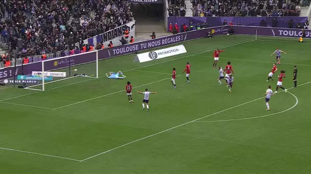 Le but de grande classe du Toulousain Yann Gboho !