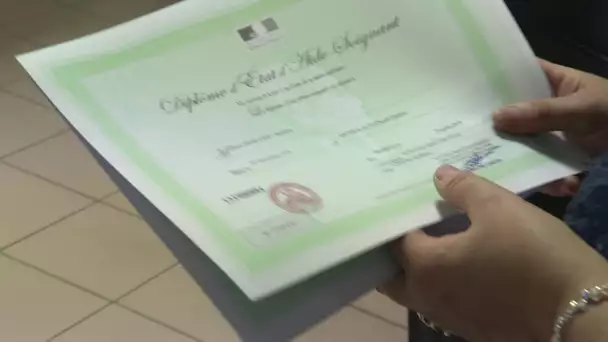 28 aides-soignants de l'hôpital d'Antibes diplômés