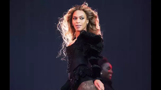 « Renaissance » : On a vécu la sortie de l’album de Beyoncé en boîte avec des fans