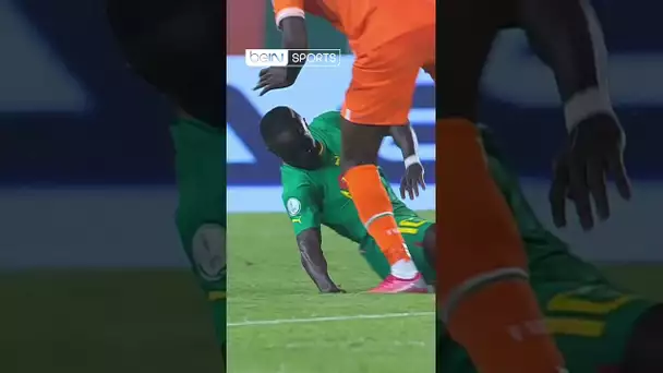 😰🔪 Ce tacle de Sadio Mané, c'est une boucherie ! #shorts