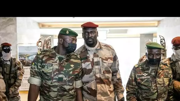 Guinée : le colonel Mamady  Doumbouya investi président de la transition • FRANCE 24
