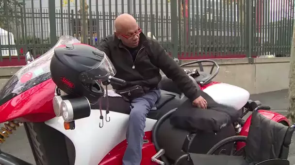 Handicapé, il continue de faire de la moto