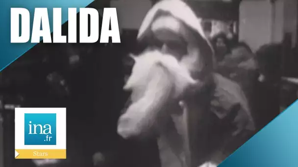 1972 : Quand Dalida se déguisait en Père Noël | Archive INA