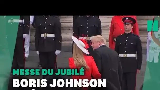 Boris Johnson massivement hué lors de son arrivée à la messe du jubilé