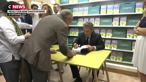 François Hollande et Nicolas Sarkozy : nouveau duel en librairies