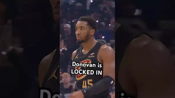 Donovan goes the length of the floor for the AND-1!