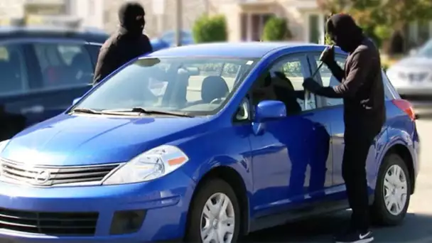 Voler une voiture en plein jour