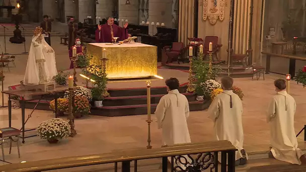 Rouen : la première messe avec la règle des 30 fidèles dans la cathédrale