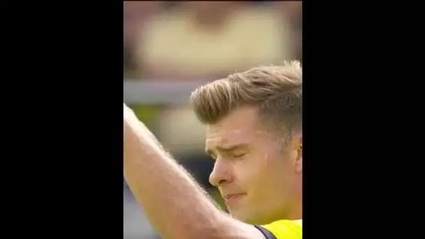 ¡El nuevo hombre gol del Villarreal CF! 😎​🟡​ #shorts #laligaeasports #sorloth #villarreal