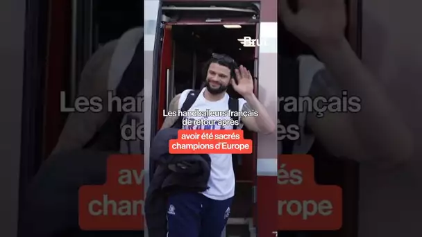 Le retour des handballeurs français champions d'Europe 🥇