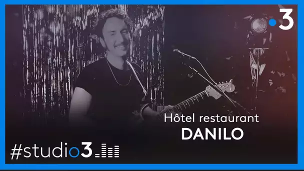 Studio3. Danilo chante "Hôtel restaurant"