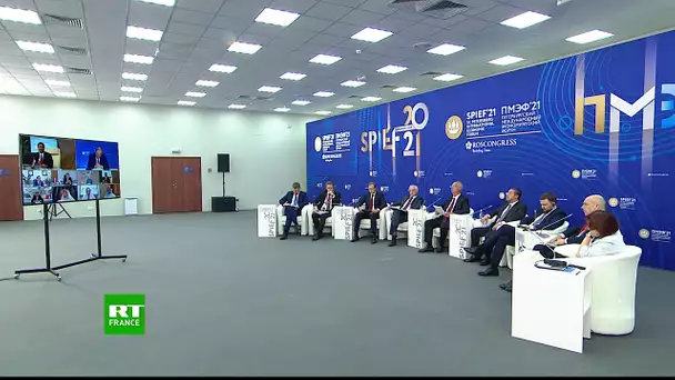 Forum de Saint-Pétersbourg : rencontre entre Vladimir Poutine et des investisseurs étrangers