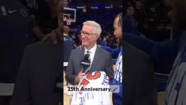 Brunson & Hart Gift Breen & Frazier For Their 25th Anniversary Of Announcing Together! 🙌| #Shorts