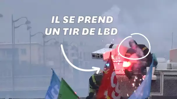 À Paris, la manifestation des pompiers se termine avec des tirs de LBD et des gaz lacrymogènes