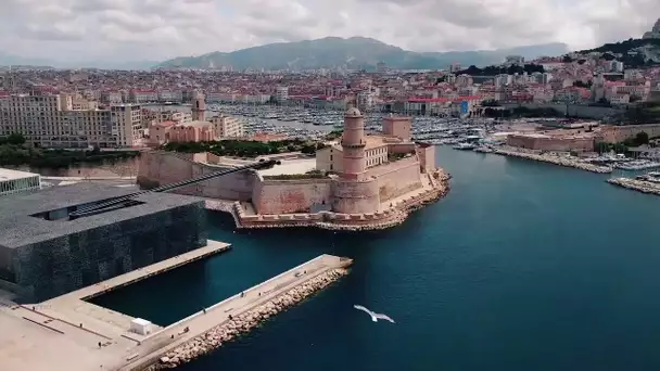 Marseille pendant le confinement, filmée par le drone BFMTV