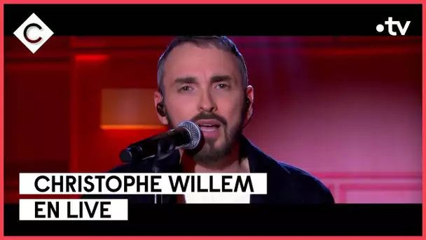 Christophe Willem en live sur la scène de C à vous - 31/01/2023