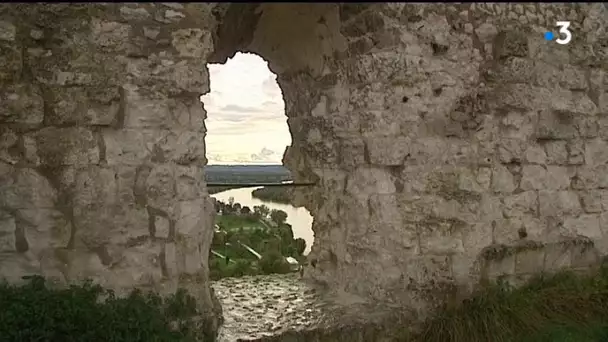 Les Andelys et Domfront vitrines du tourisme médiéval normand ?