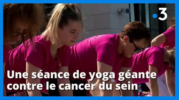 Marseille : une séance de yoga géante contre le cancer du sein