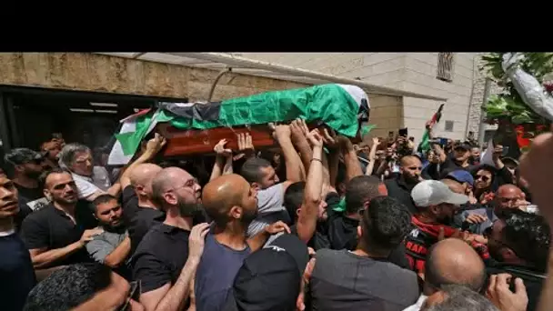 À Jérusalem, des violences avant l'inhumation de la journaliste Shireen Abu Akleh • FRANCE 24
