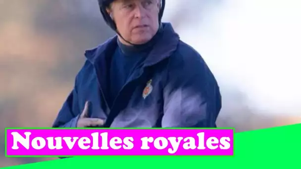 Le prince Andrew vu à cheval sur le domaine de Queen's Windsor alors qu'il fait face à une affaire d