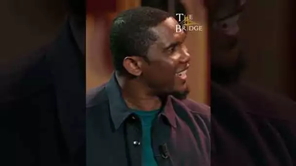 Eto'o raconte le jour où Ronaldinho a demandé pardon au vestiaire du Barça ! @excellencesportnation