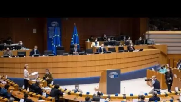 Surpris en pleine partie fine pendant le confinement, un député prend la fuite