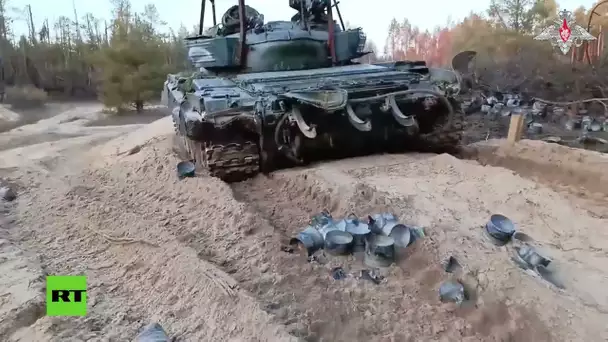 La Défense russe diffuse les images de blindés détruisant des bâtiments des forces ukrainiennes