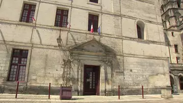 Une pétition contre le déménagement de la mairie de Brantôme