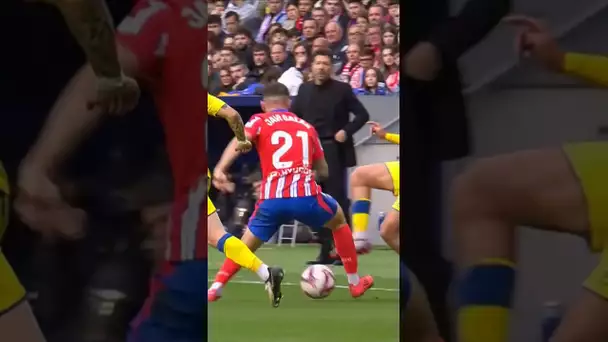 JAVI MUÑOZ nutmegs 🤌