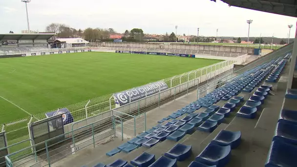 Cure de jouvence pour le stade de football à Angoulême