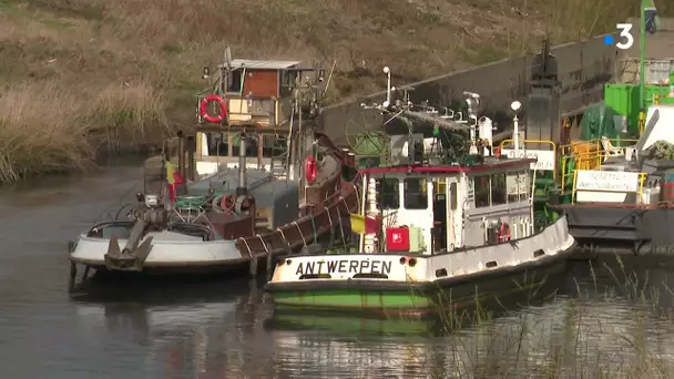 Hauts de France : dragage Canal de Condé.