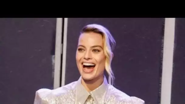 Margot Robbie : cette prestigieuse cérémonie durant laquelle l’actrice, ivre, a...