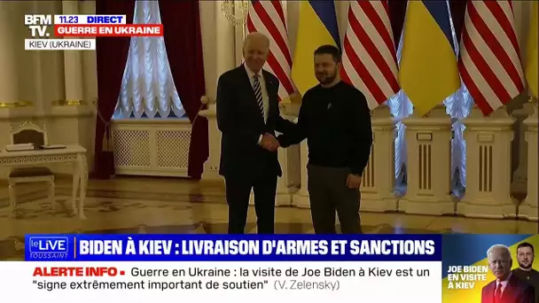 La poignée de main historique entre Biden et Zelensky à Kiev, un an après le début de la guerre