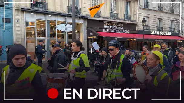 🔴 Une nouvelle manifestation des anti-pass sanitaires se tient à Paris